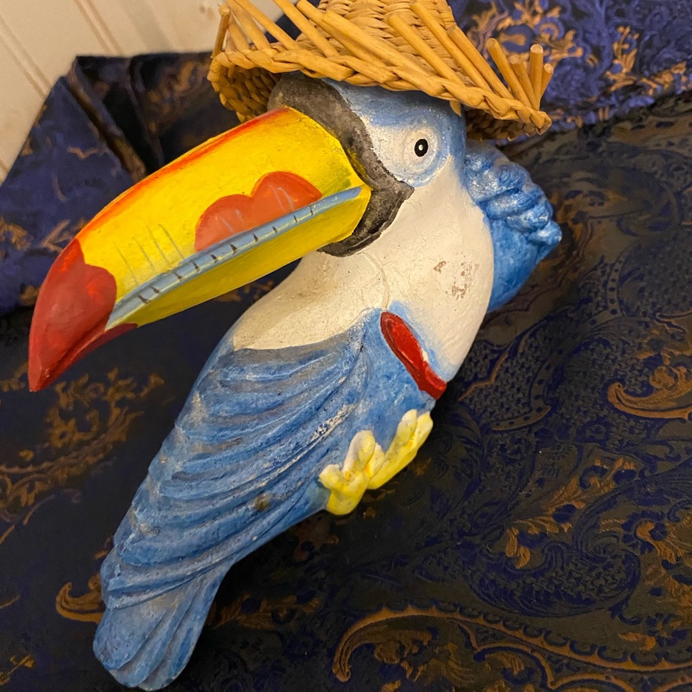 COPY - Vintage resin tucan bird in his cute beach hat, by beachcombers Int.